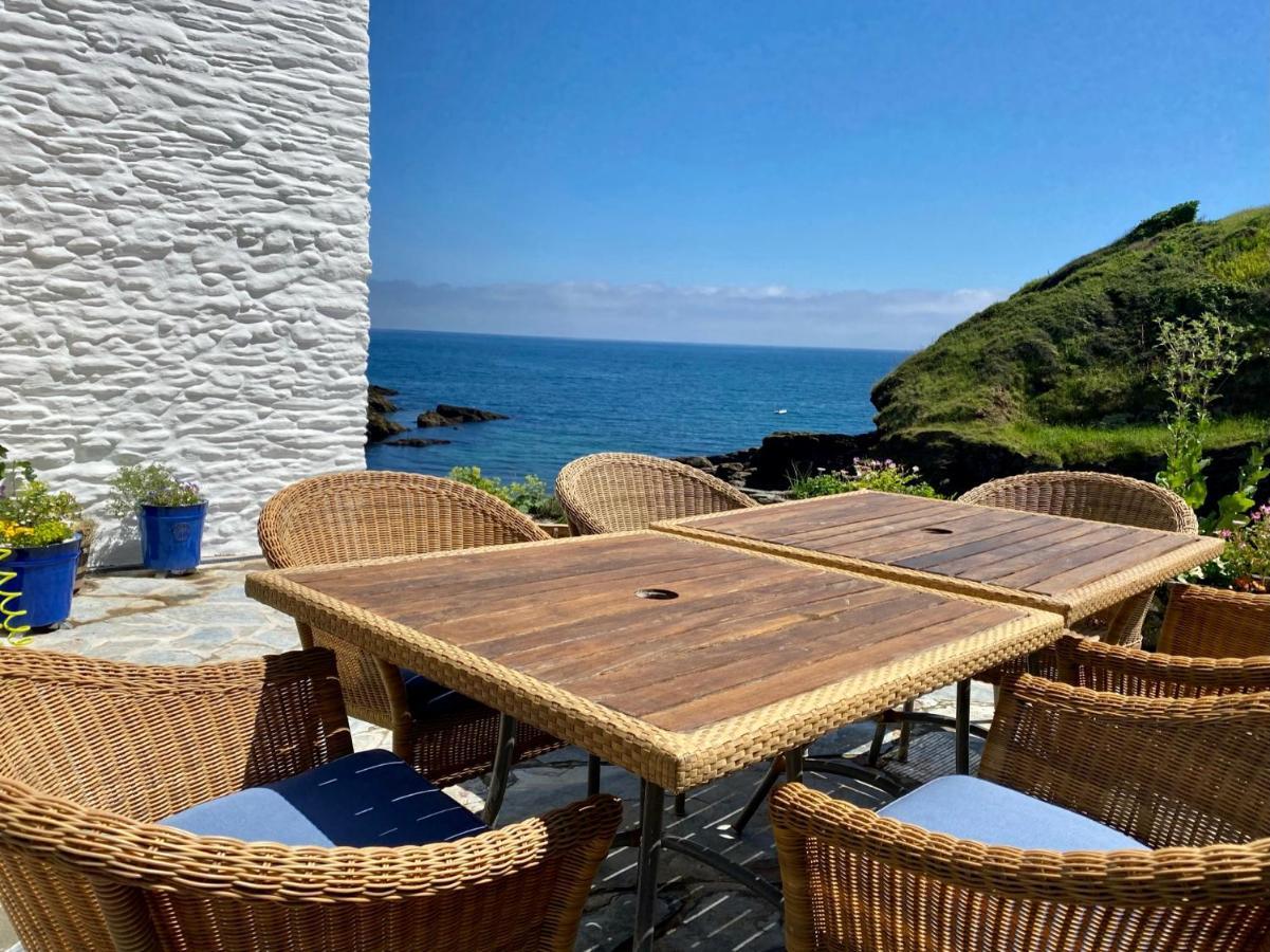 Unique Retreat - 2 Bedroom Cliff Top Cottage With Large Terrace พอร์ตโล ภายนอก รูปภาพ